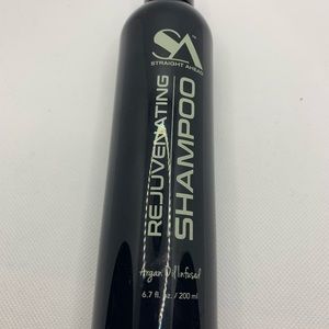 Straight ahead shampoo with Argan Oil